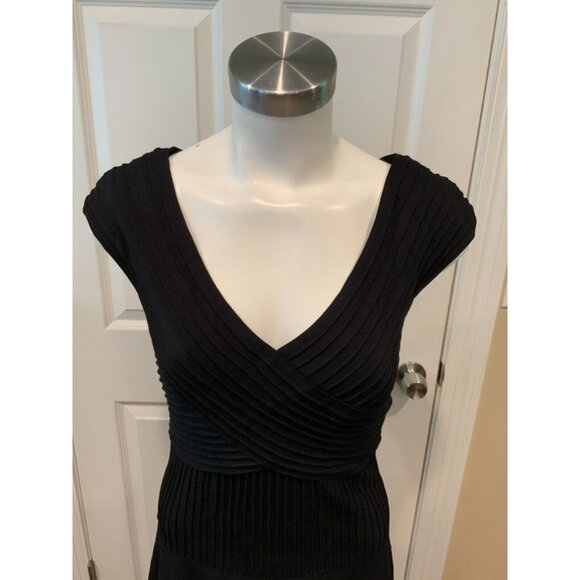 Tadashi Black Ribbed Sleeveless Dress w/ Tulle Hem, Size XS - Picture 2 of 7